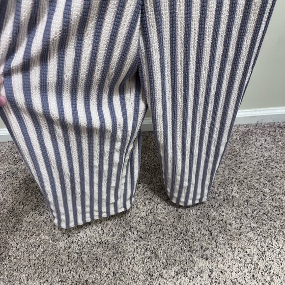 Xhilaration Size Large Striped Women's One Piece Jumpsuit Dress Navy Striped GUC - Picture 3 of 4